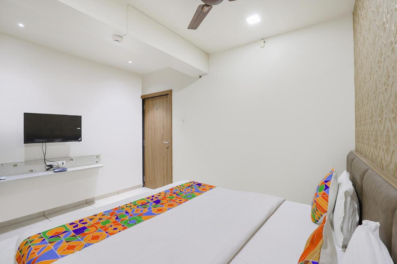 Fabhotel Bharosa Inn Ahmedabad Exteriör bild